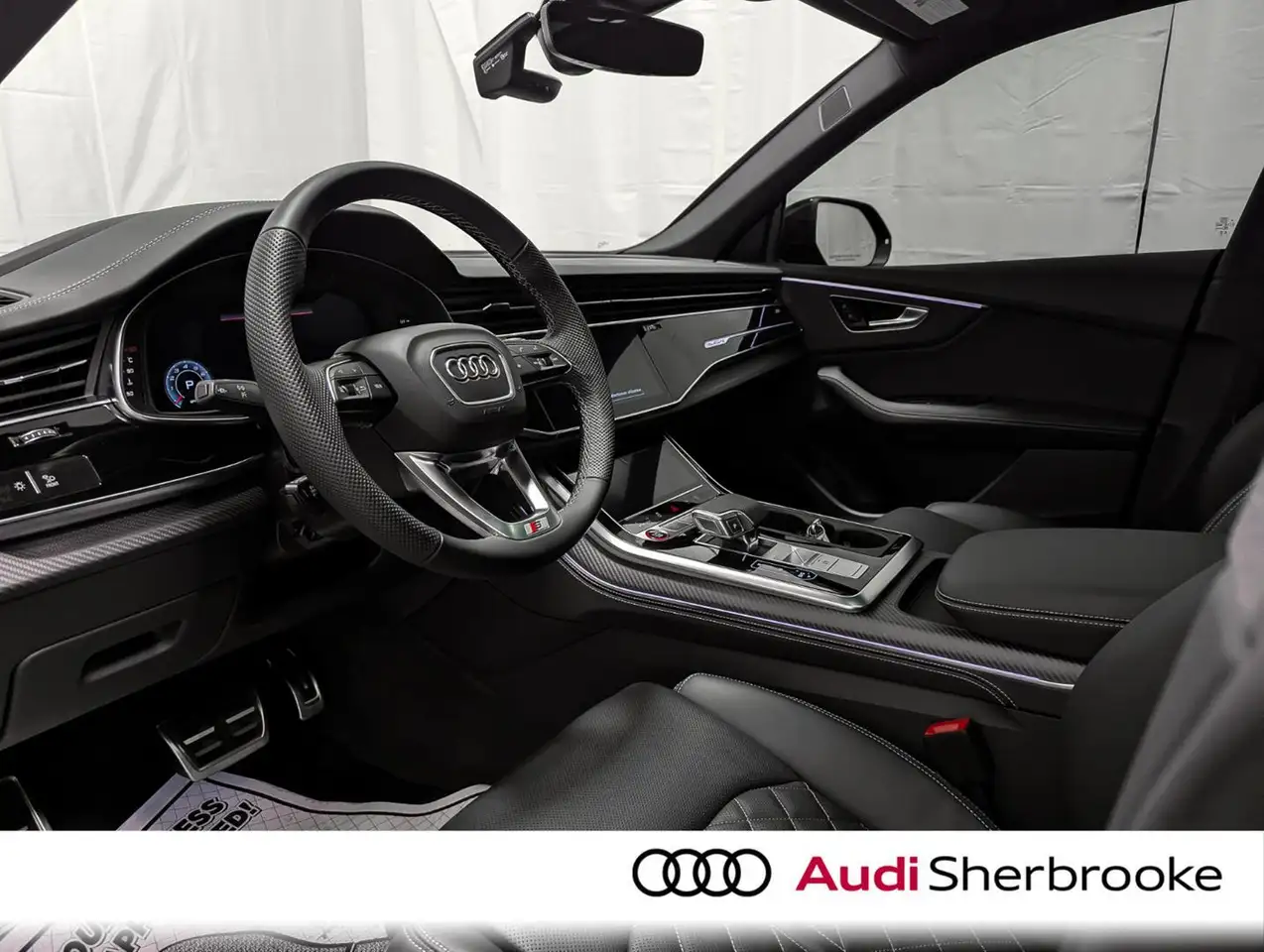 Audi SQ8 photo Audi SQ8