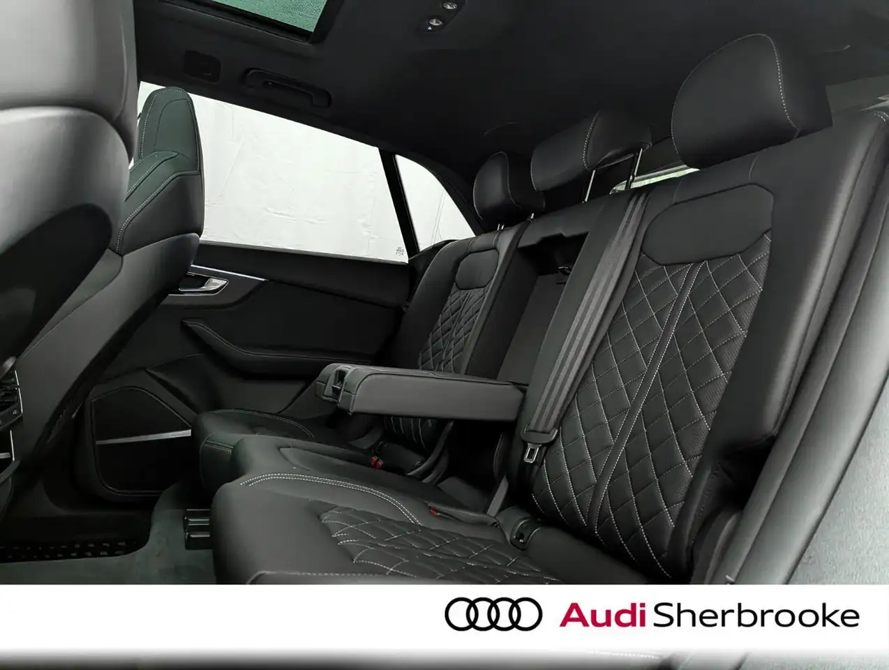 Audi SQ8 photo Audi SQ8