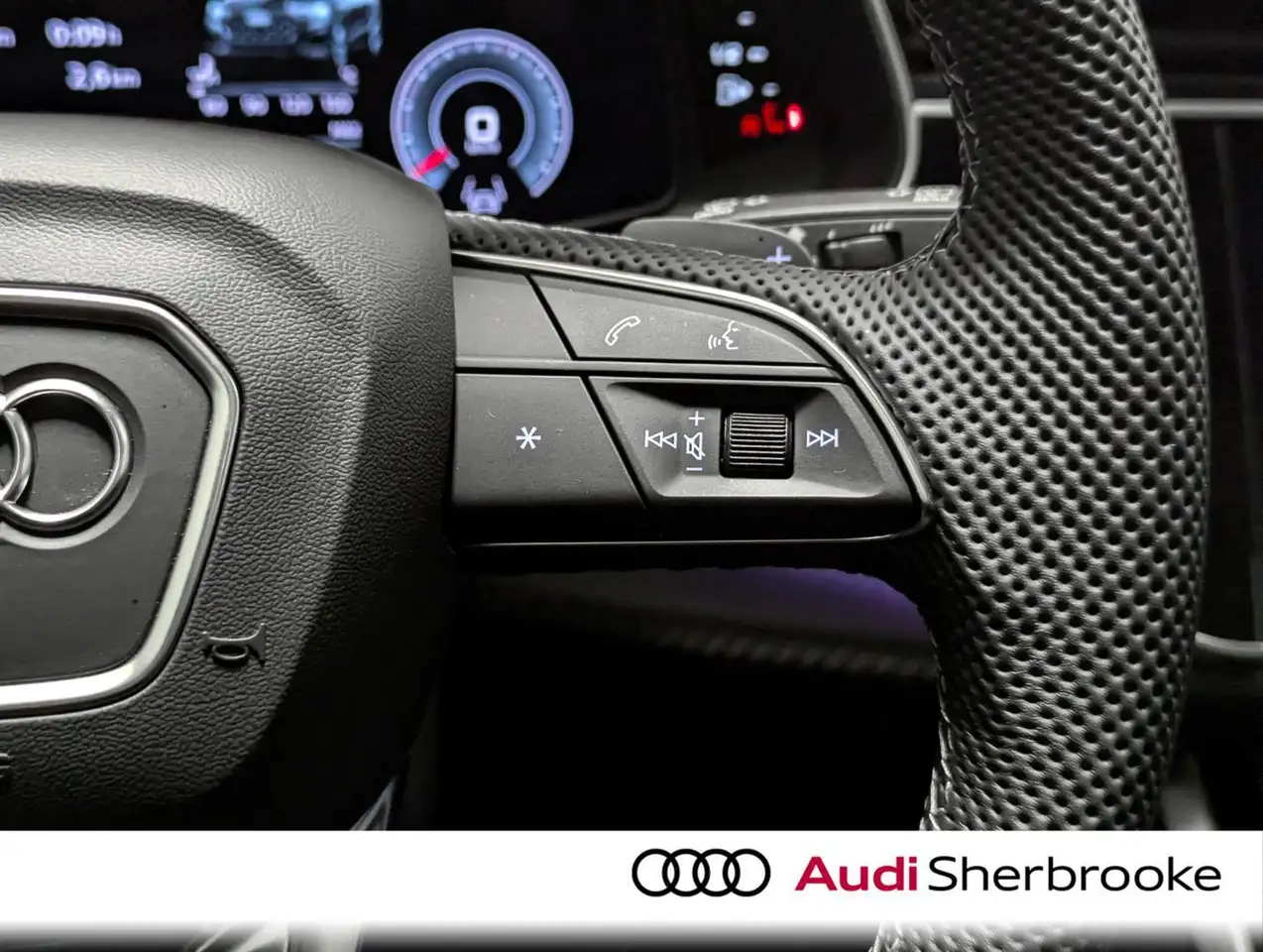 Audi SQ8 photo Audi SQ8
