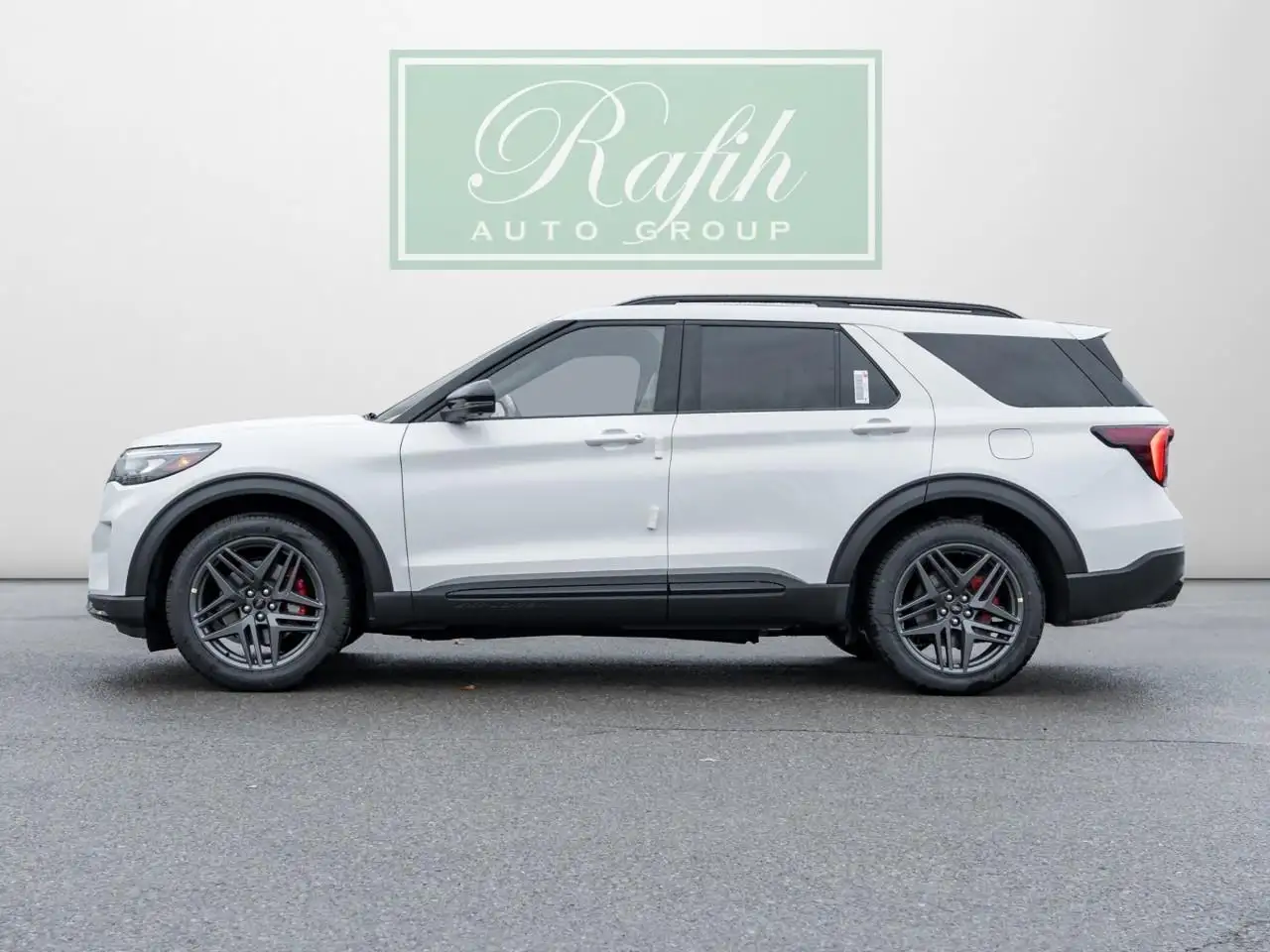 Ford Explorer снимка Ford Explorer