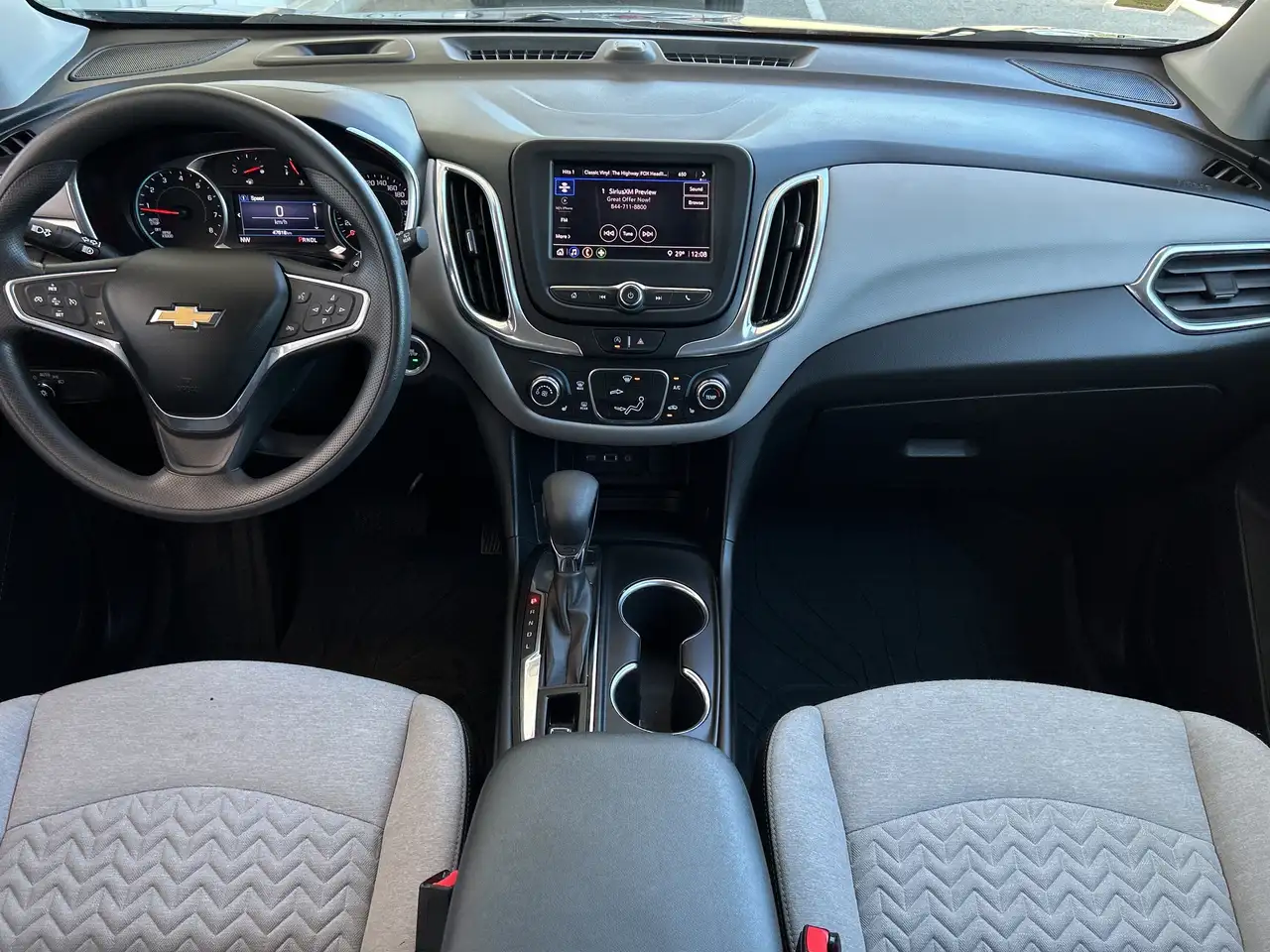 Chevrolet Equinox снимка Chevrolet Equinox