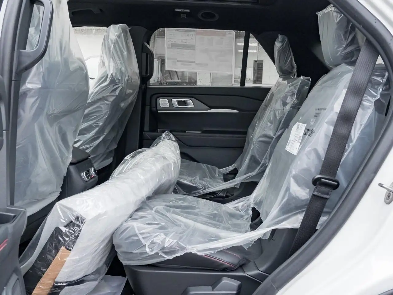 Ford Explorer снимка Ford Explorer