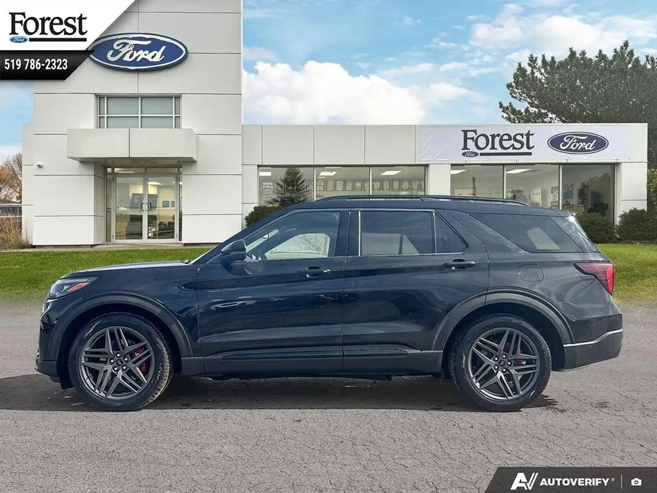 Ford Explorer photo Ford Explorer