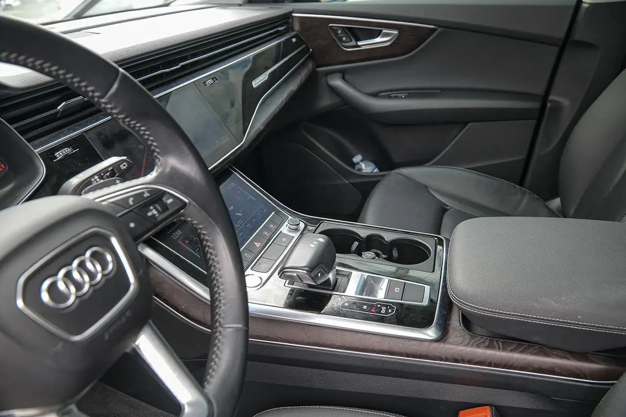 Audi Q8 photo Audi Q8