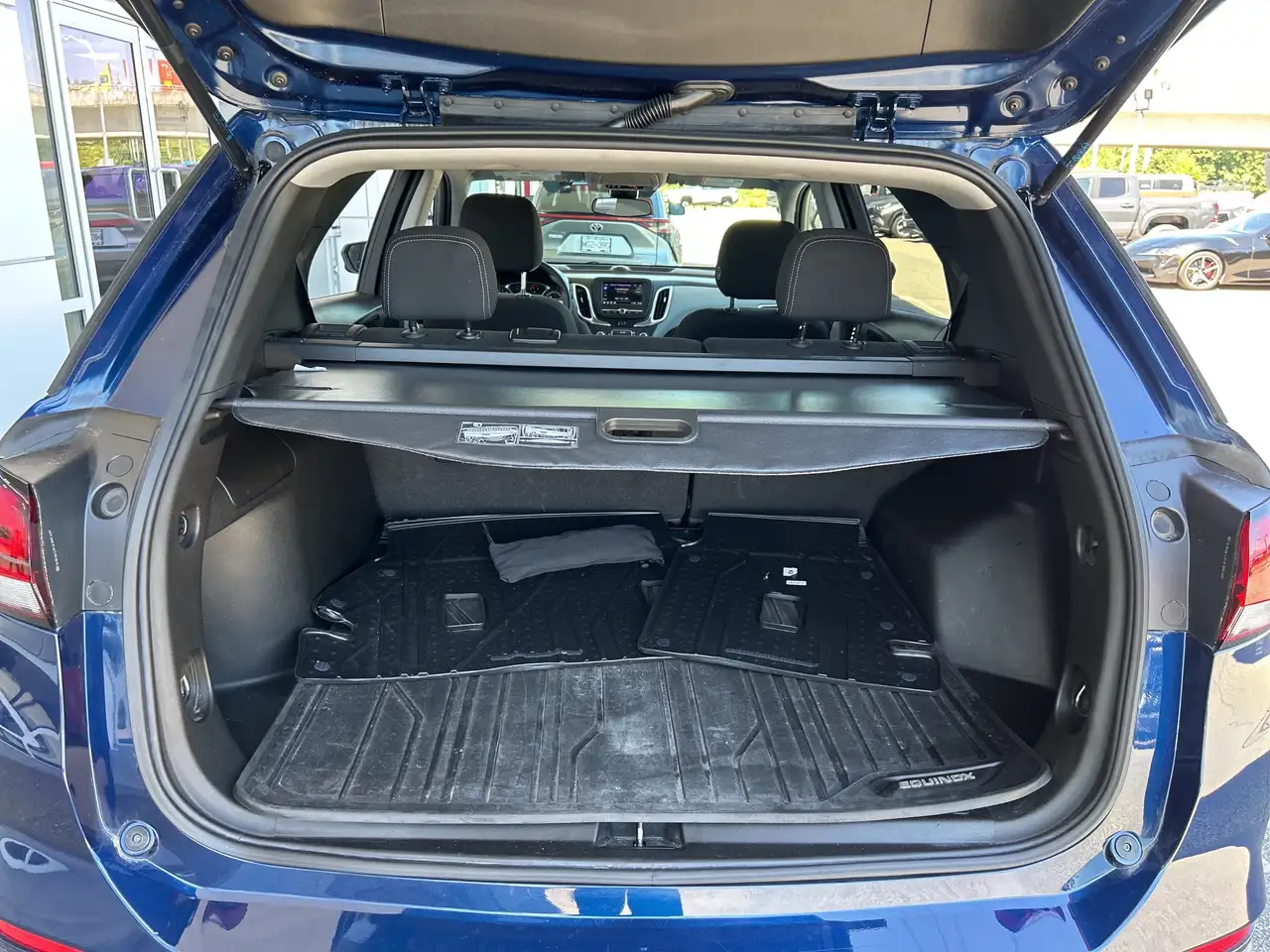 Chevrolet Equinox снимка Chevrolet Equinox
