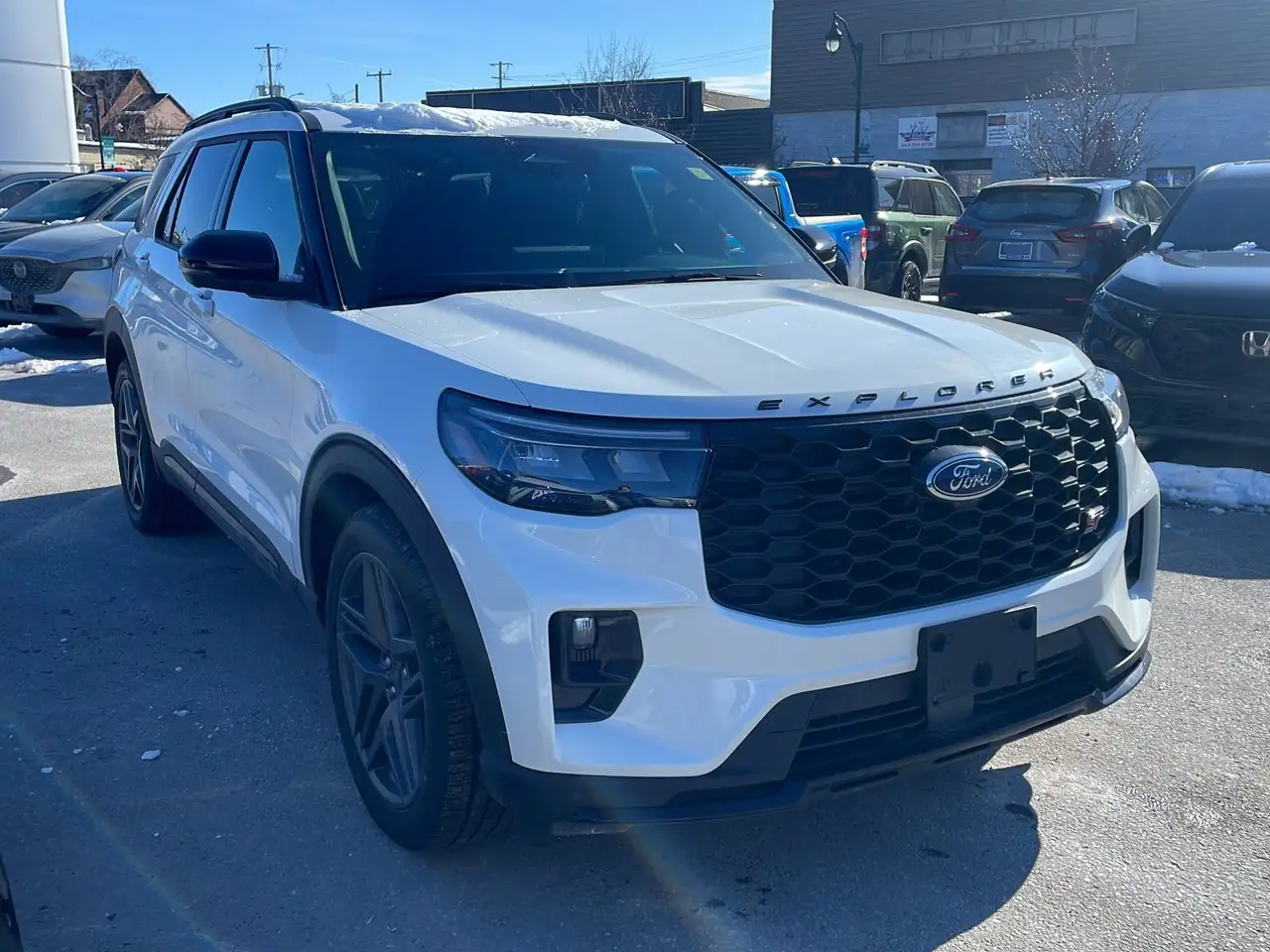 Ford Explorer снимка Ford Explorer