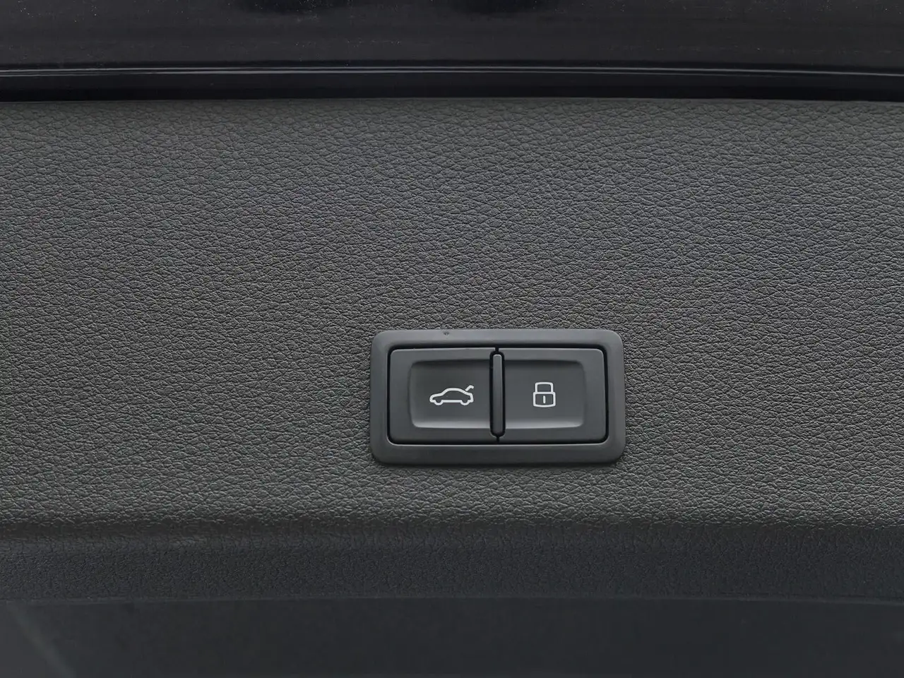Audi e-tron снимка Audi e-tron
