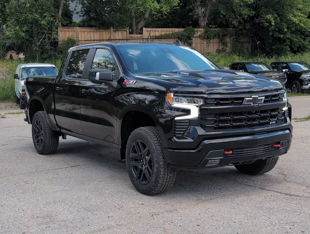 Chevrolet Silverado 1500 снимка Chevrolet Silverado 1500