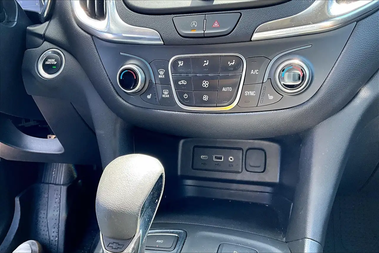 Chevrolet Equinox снимка Chevrolet Equinox