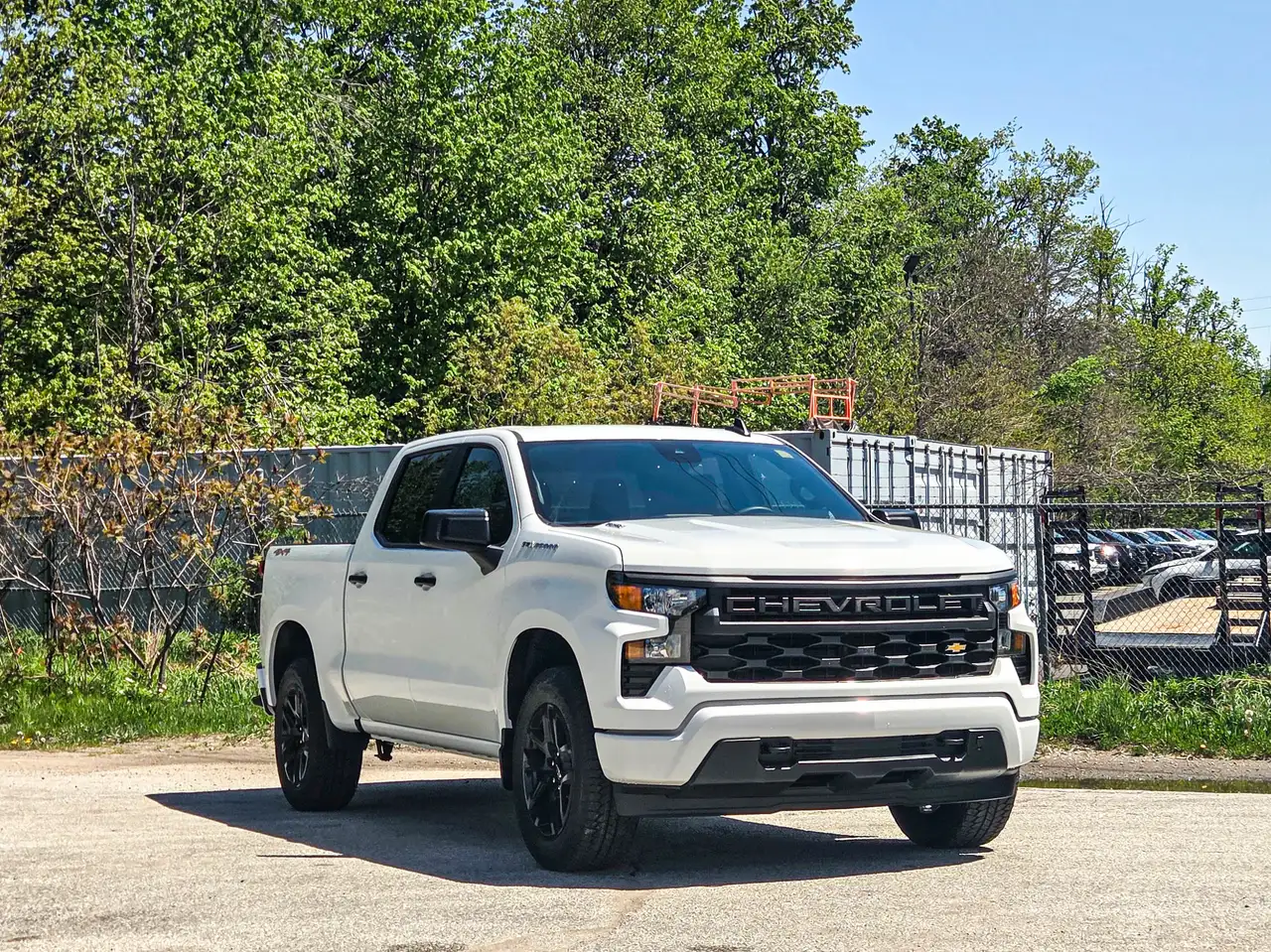 Chevrolet Silverado 1500 снимка Chevrolet Silverado 1500