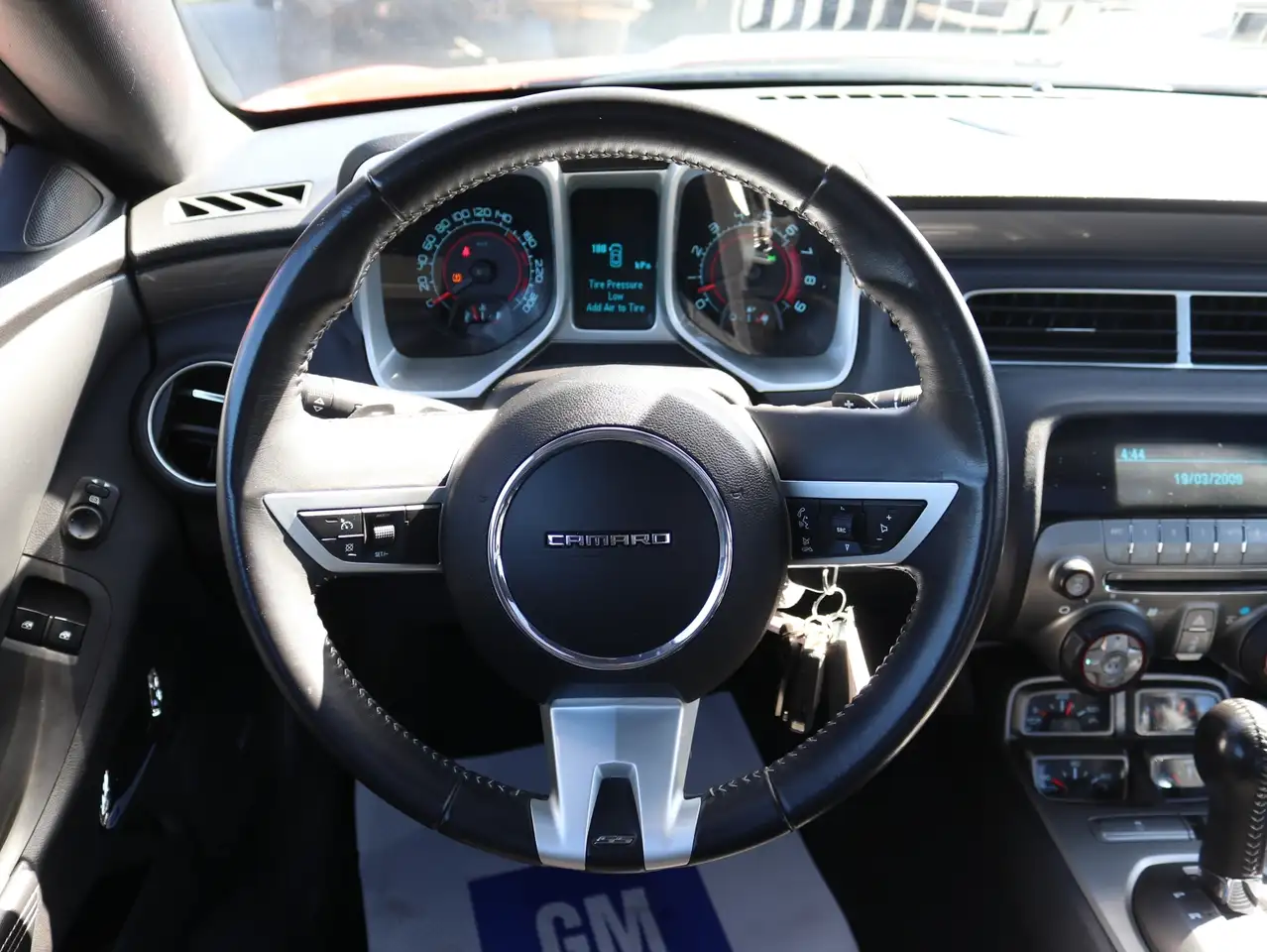 Chevrolet Camaro снимка Chevrolet Camaro