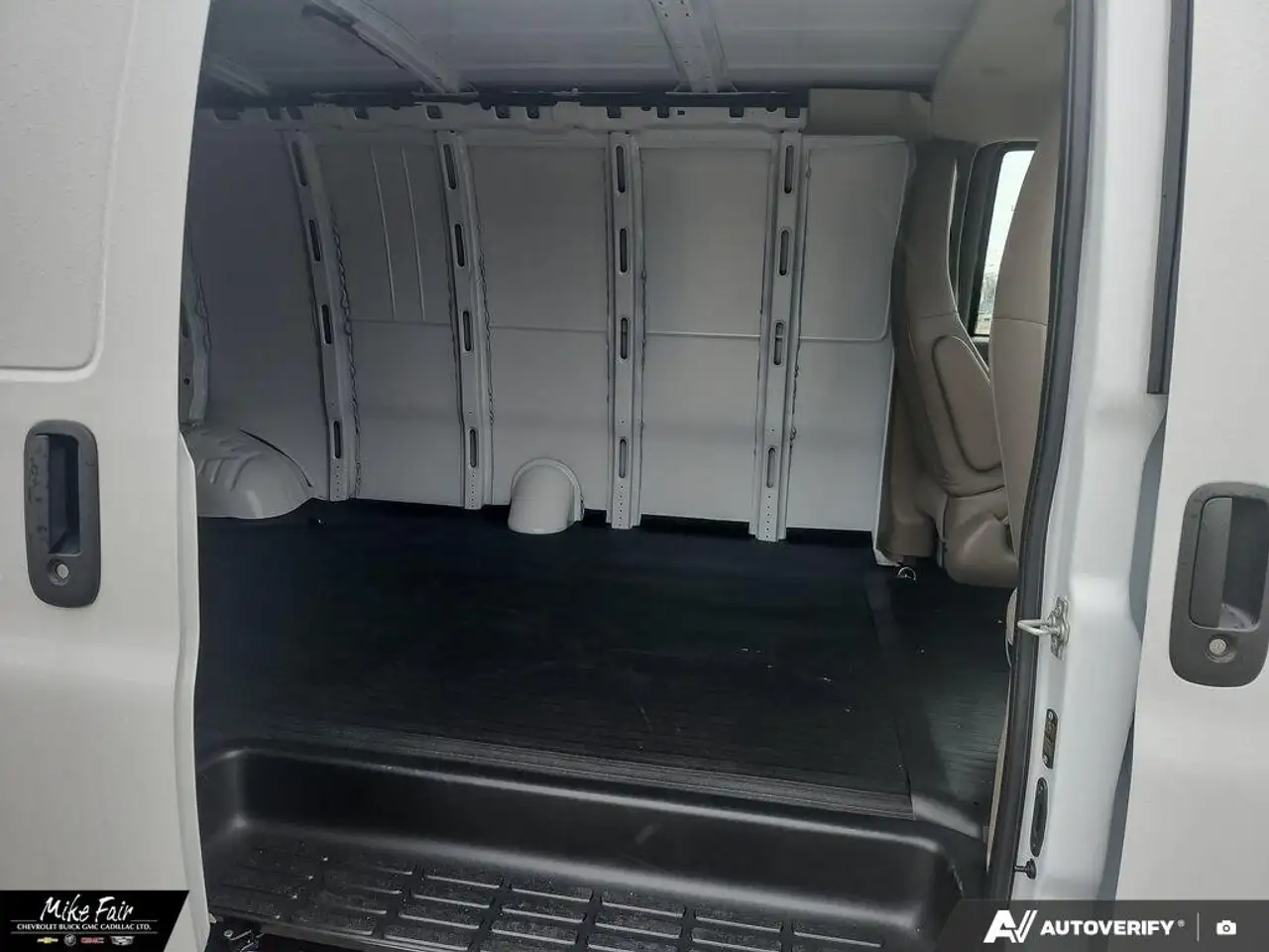 Chevrolet Express 2500 fotografie Chevrolet Express 2500
