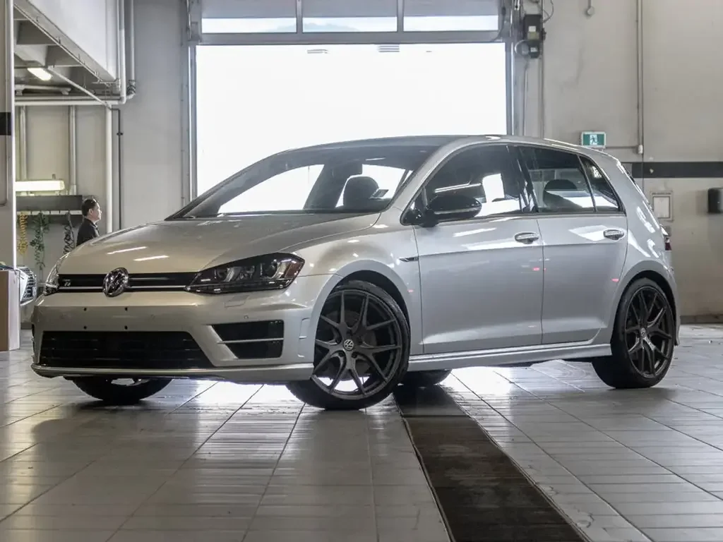 2016 Volkswagen Golf R