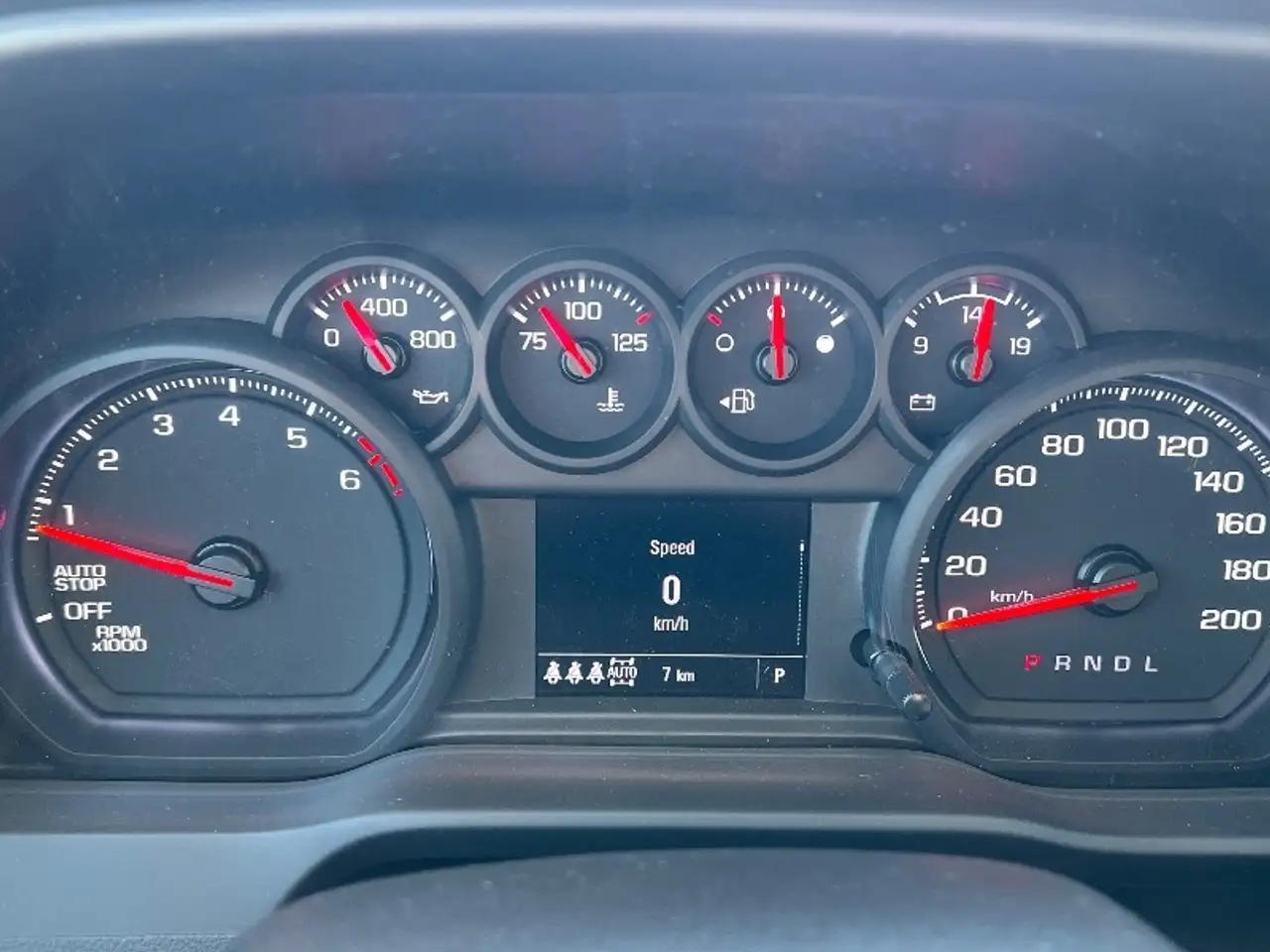 Chevrolet Silverado 1500 снимка Chevrolet Silverado 1500