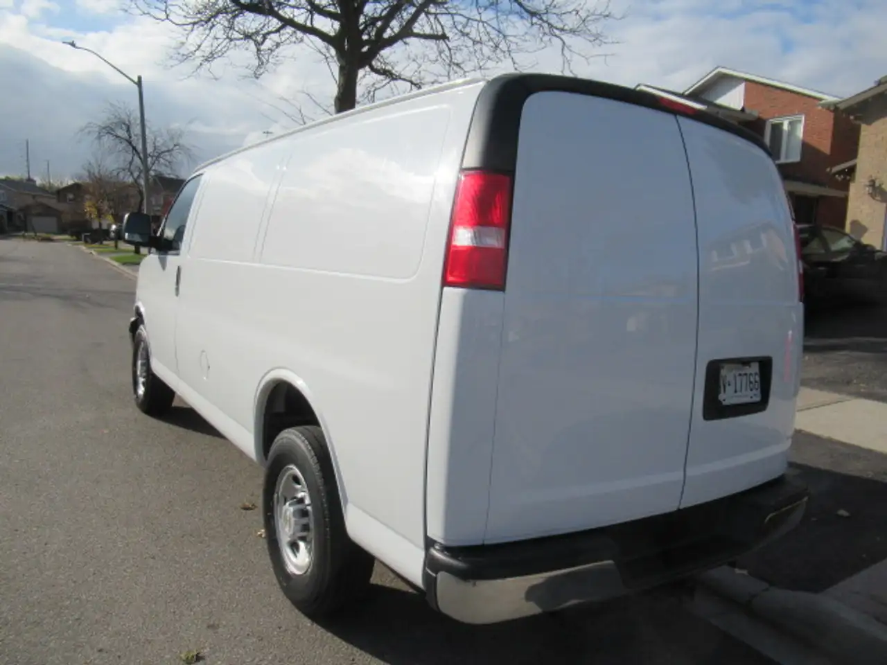 Chevrolet Express 2500 снимка Chevrolet Express 2500