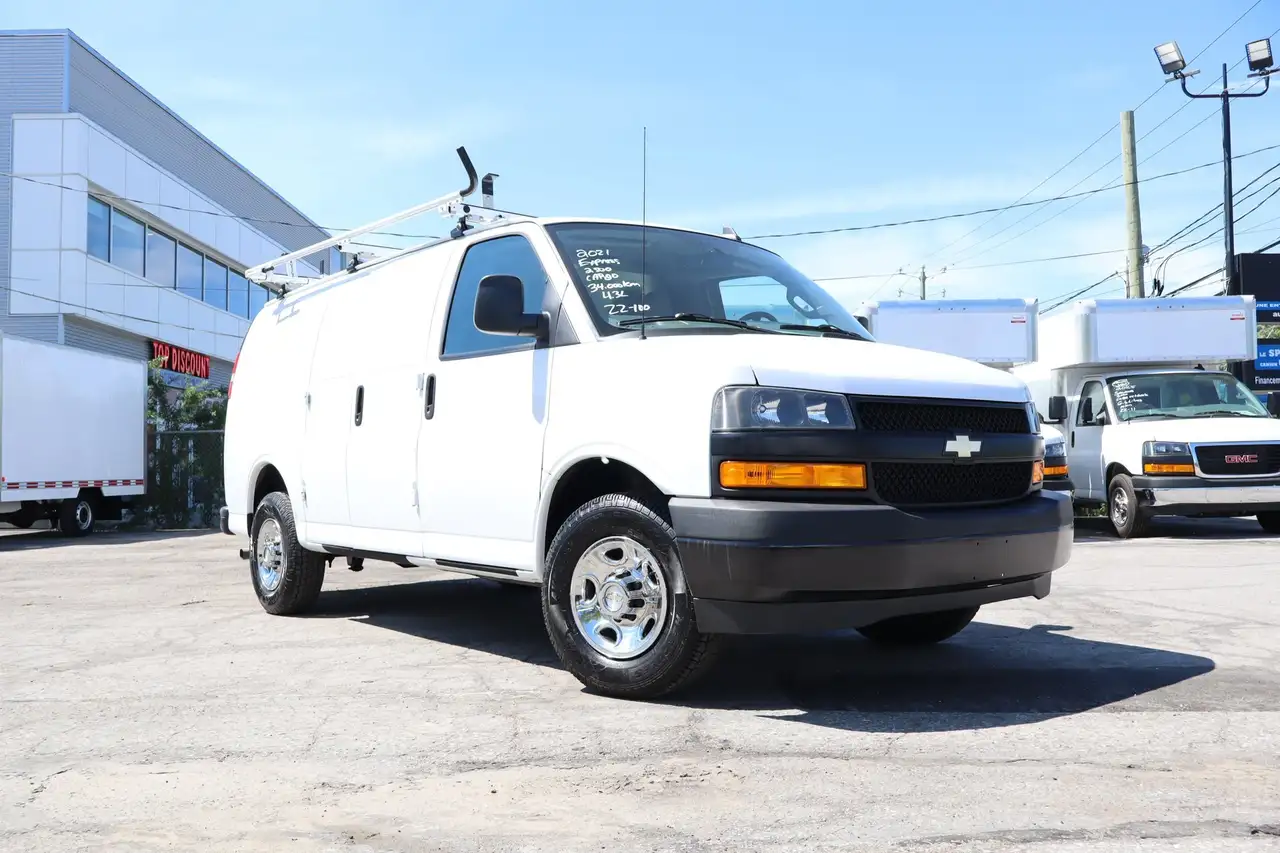 Chevrolet Express 2500 photo Chevrolet Express 2500