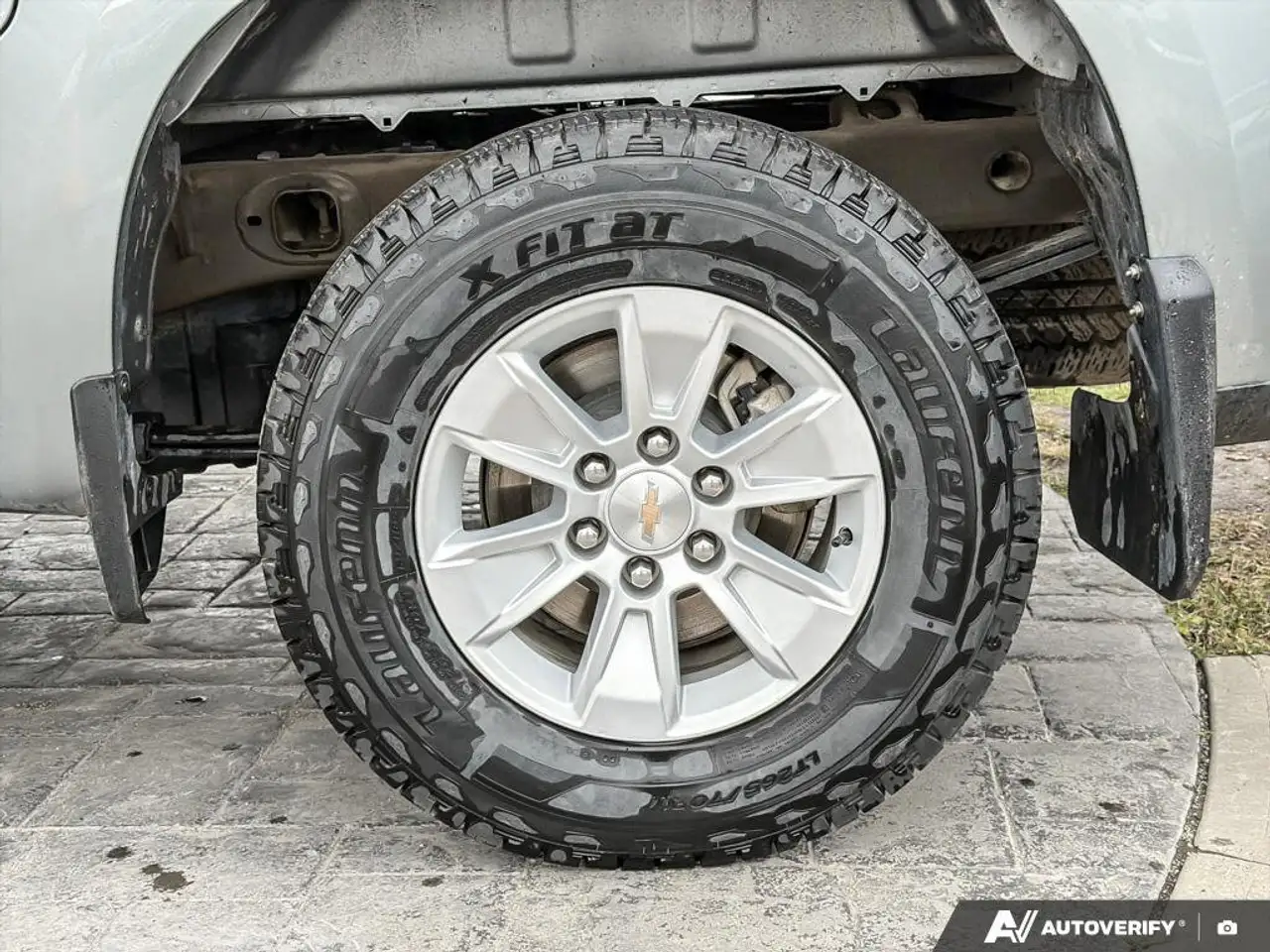 Chevrolet Silverado 1500 снимка Chevrolet Silverado 1500