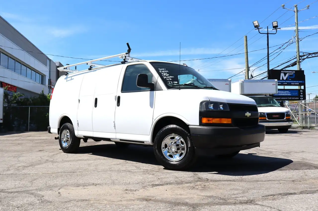 Chevrolet Express 2500 photo Chevrolet Express 2500