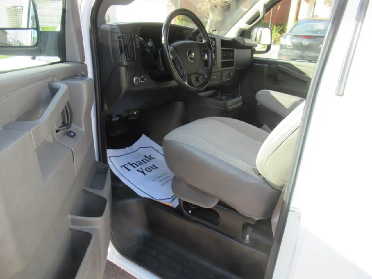 Chevrolet Express 2500 снимка Chevrolet Express 2500