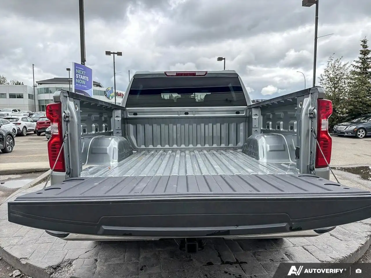 Chevrolet Silverado 1500 снимка Chevrolet Silverado 1500