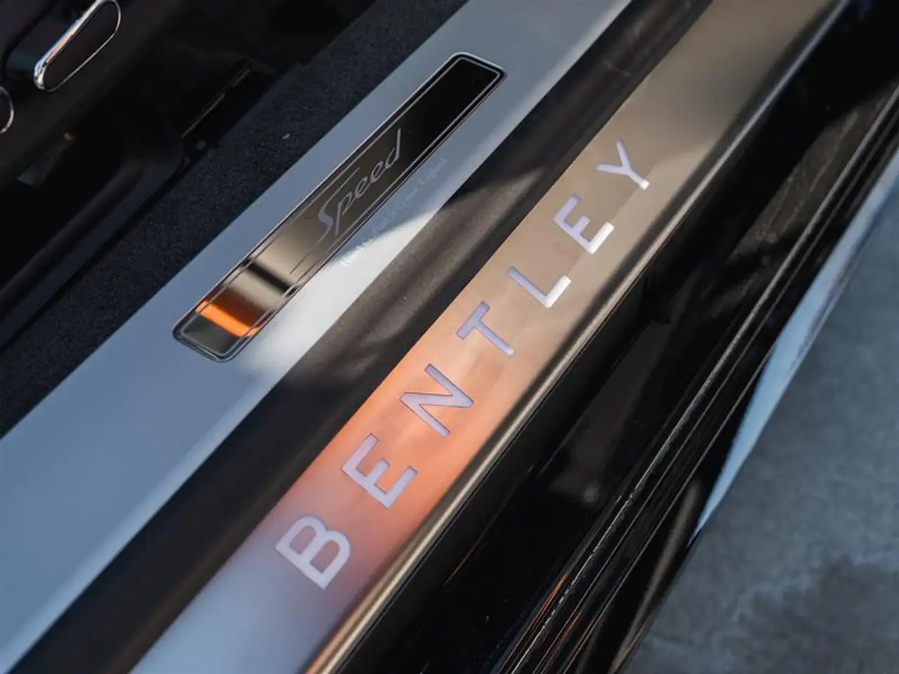 Bentley Continental GTC photo Bentley Continental GTC