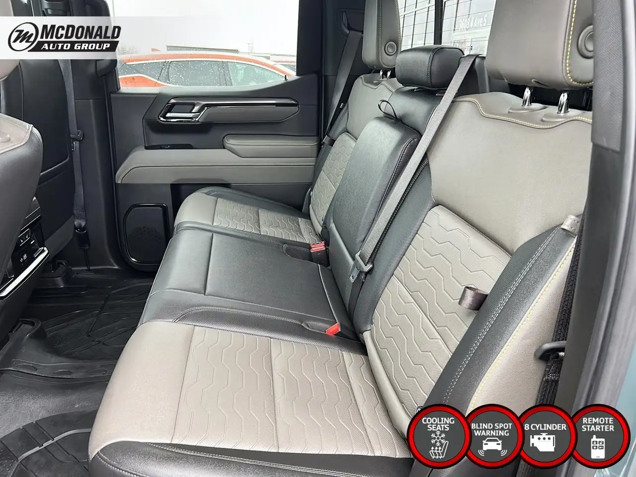 Chevrolet Silverado 1500 снимка Chevrolet Silverado 1500