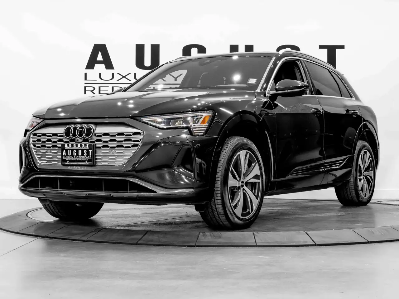 Audi Q8 e-tron fotografie Audi Q8 e-tron