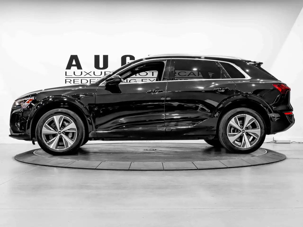 Audi Q8 e-tron fotografie Audi Q8 e-tron