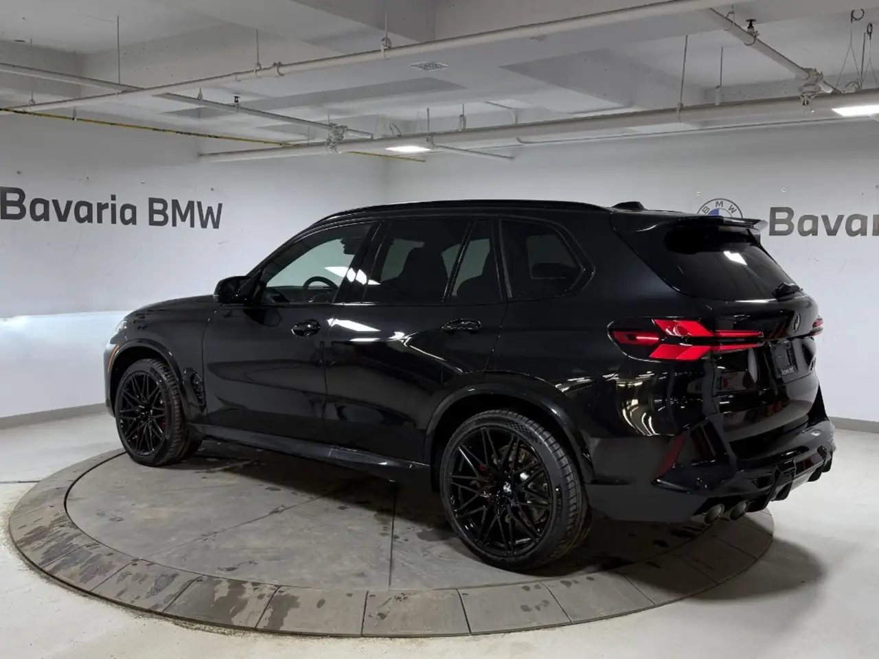 BMW X5 M снимка BMW X5 M