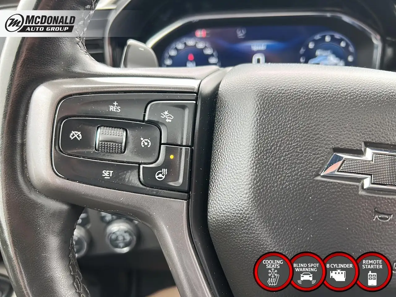 Chevrolet Silverado 1500 снимка Chevrolet Silverado 1500