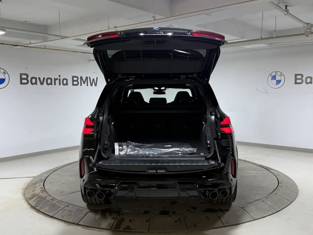 BMW X5 M снимка BMW X5 M