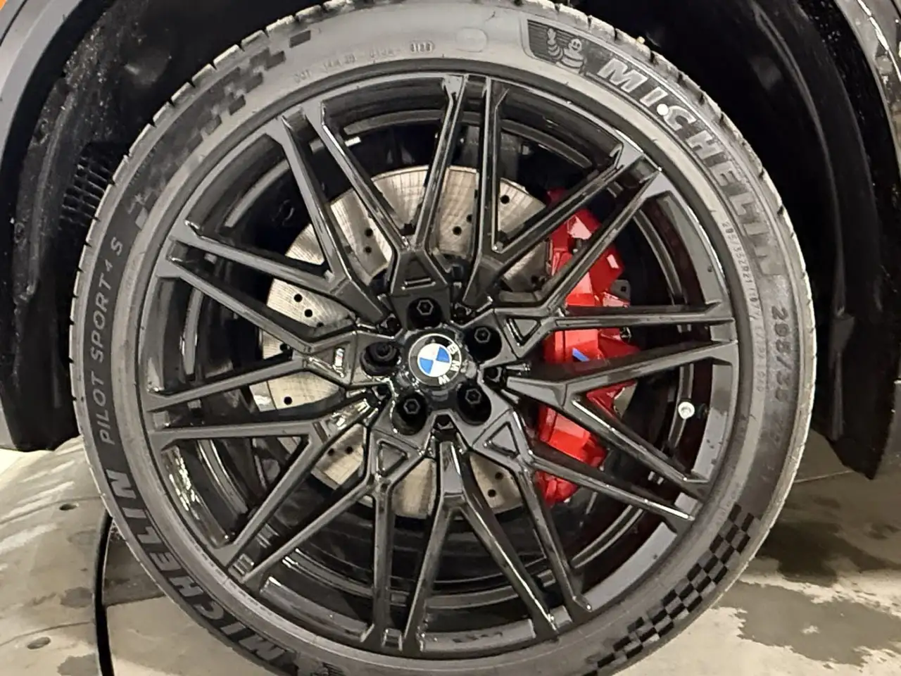 BMW X5 M снимка BMW X5 M