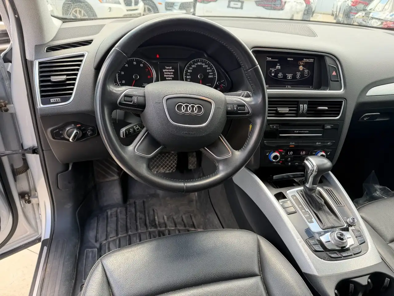 Audi Q5 снимка Audi Q5