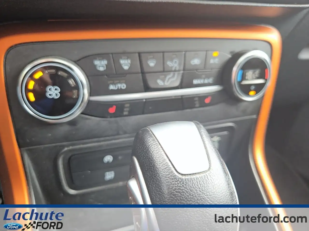 Ford EcoSport снимка Ford EcoSport