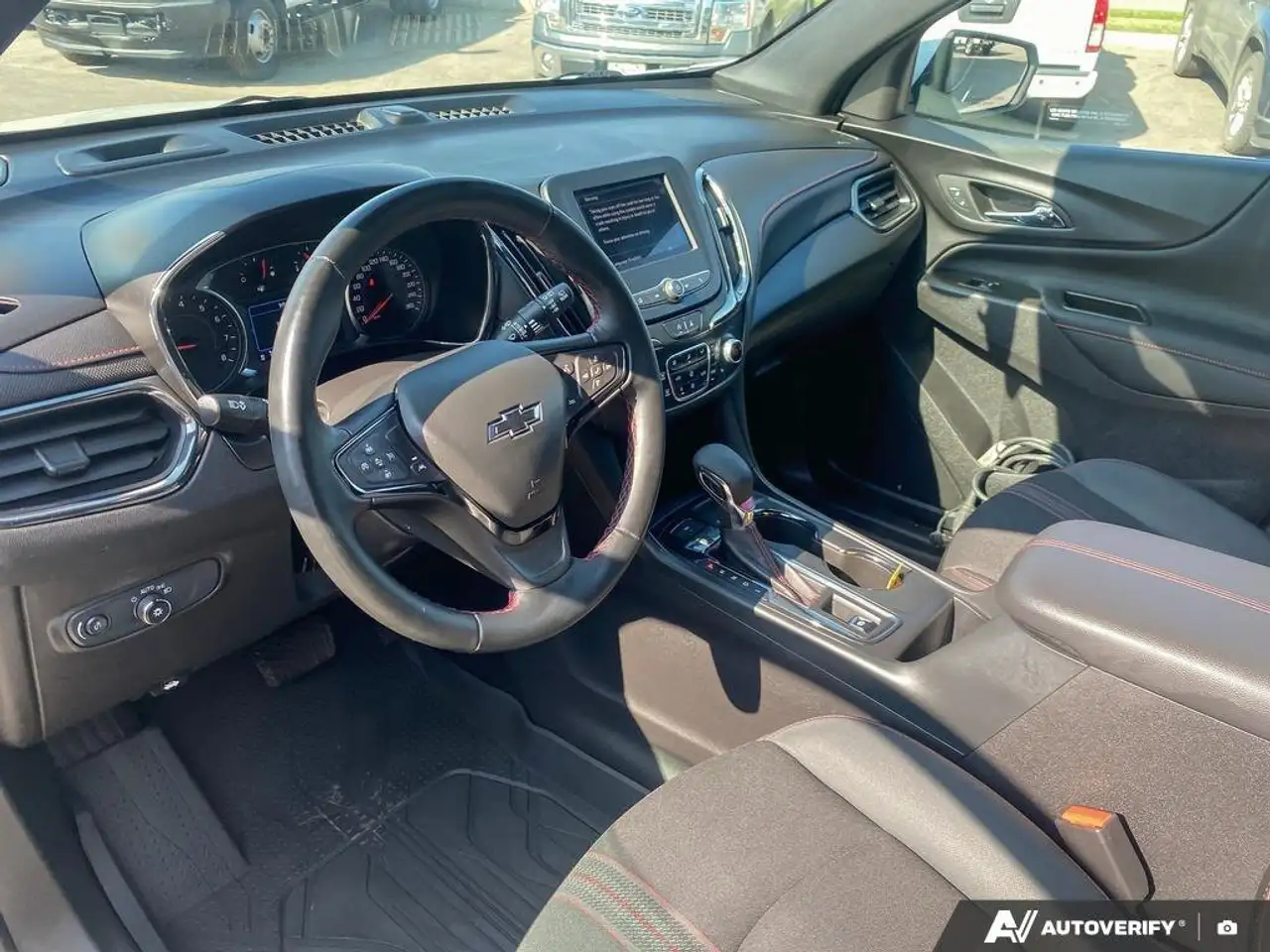 Chevrolet Equinox photo Chevrolet Equinox