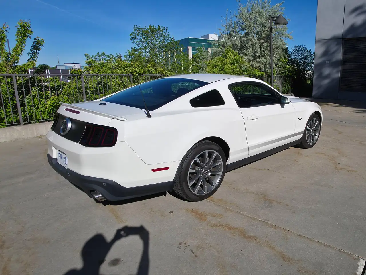 Ford Mustang photo Ford Mustang