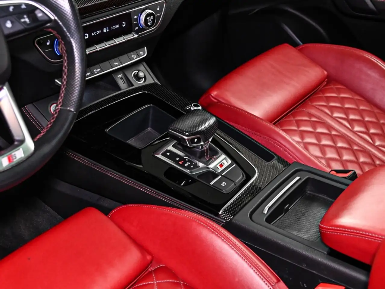 Audi SQ5 fotografie Audi SQ5