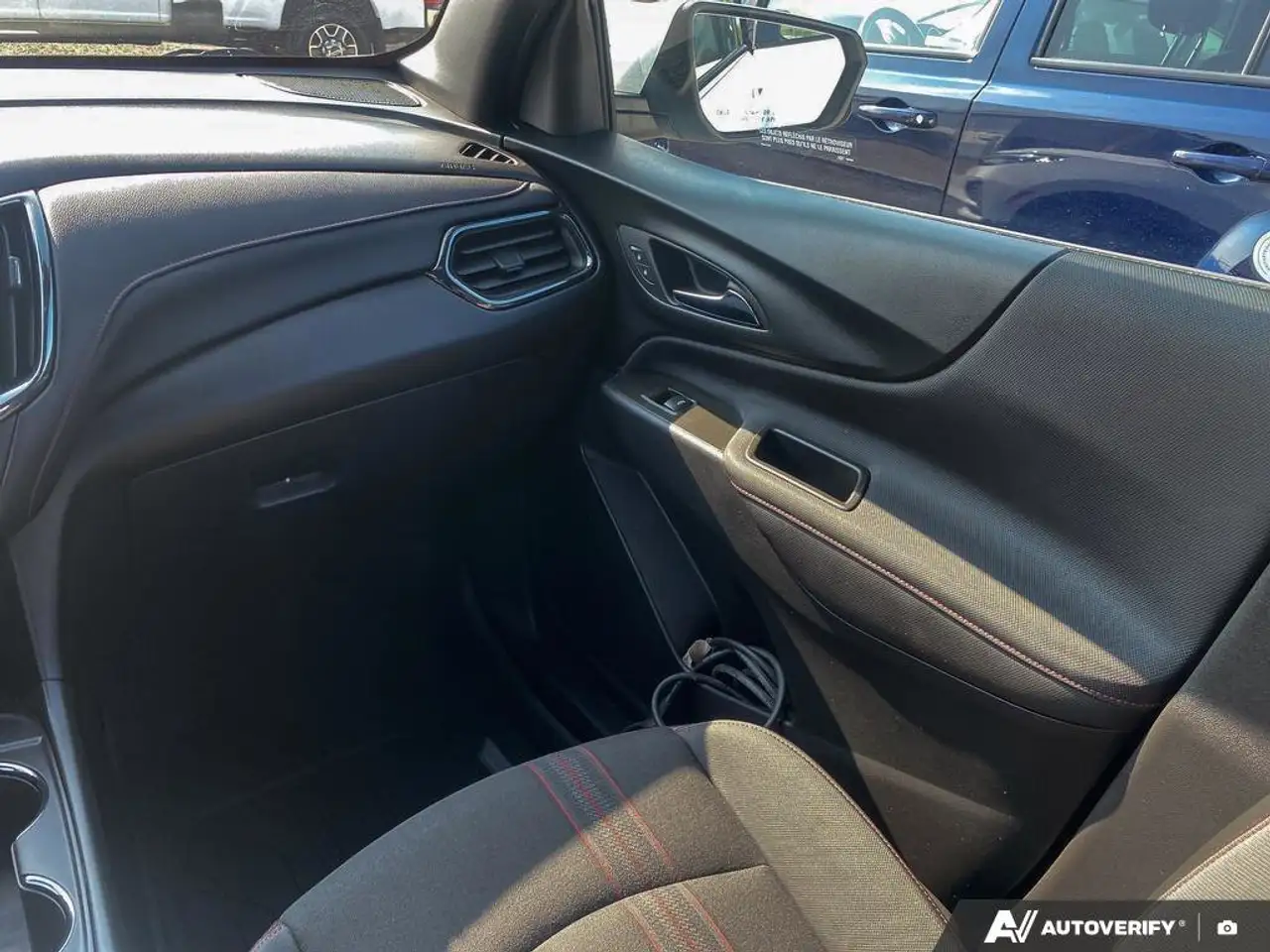 Chevrolet Equinox photo Chevrolet Equinox