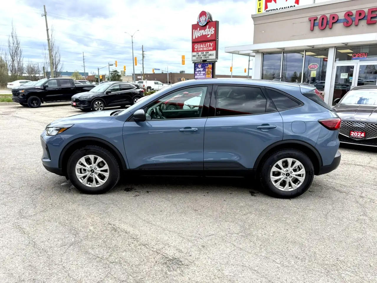Ford Escape снимка Ford Escape