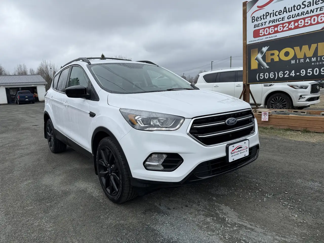 Ford Escape снимка Ford Escape