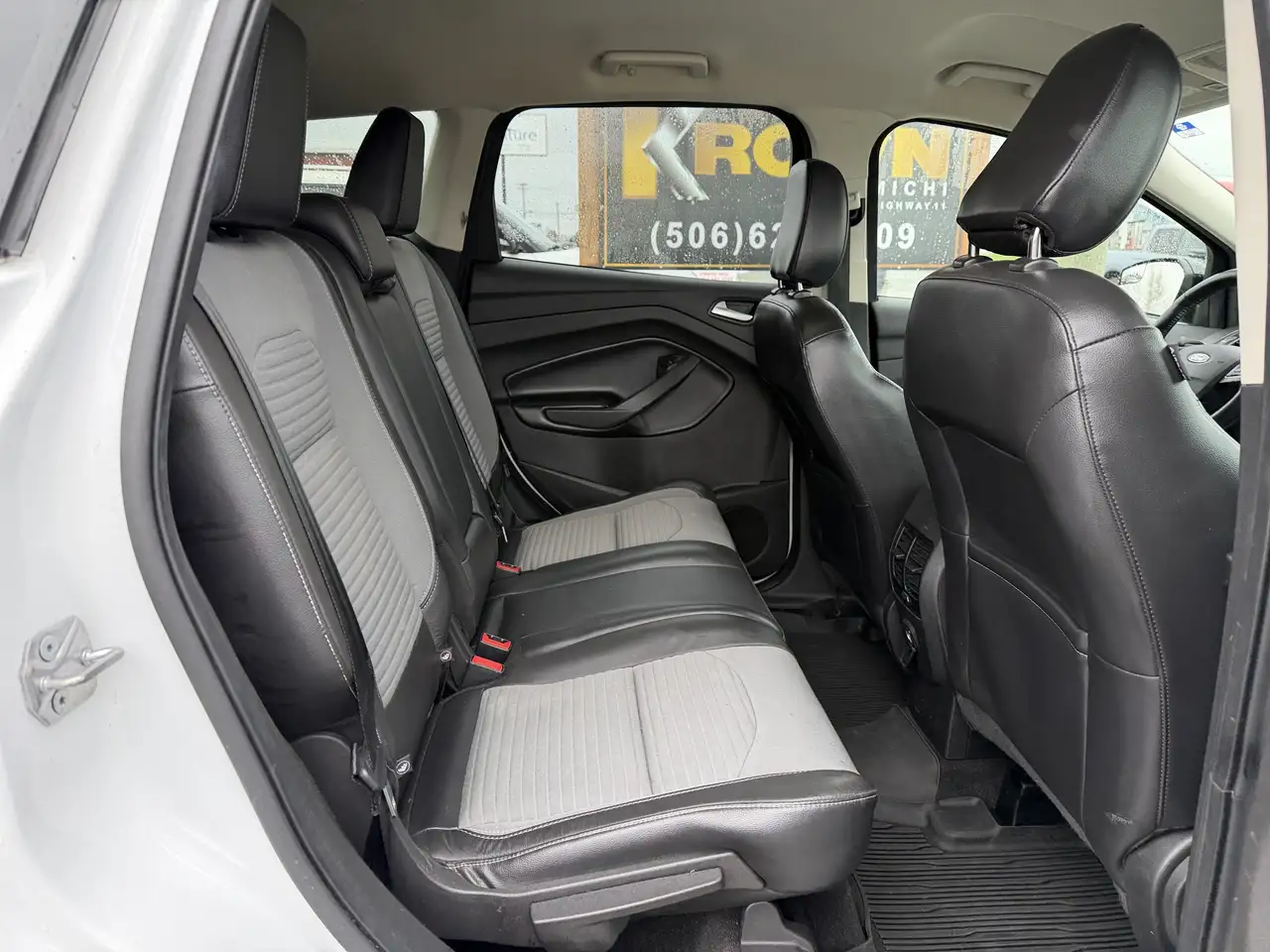 Ford Escape снимка Ford Escape