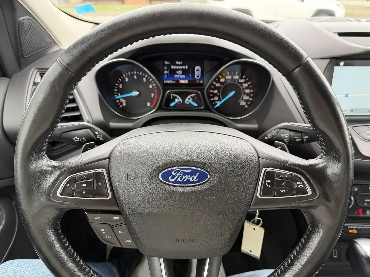 Ford Escape снимка Ford Escape