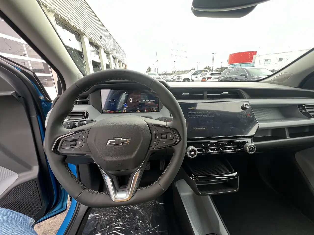 Chevrolet Bolt photo Chevrolet Bolt