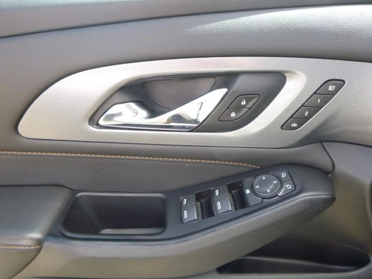 Chevrolet Traverse fotografie Chevrolet Traverse