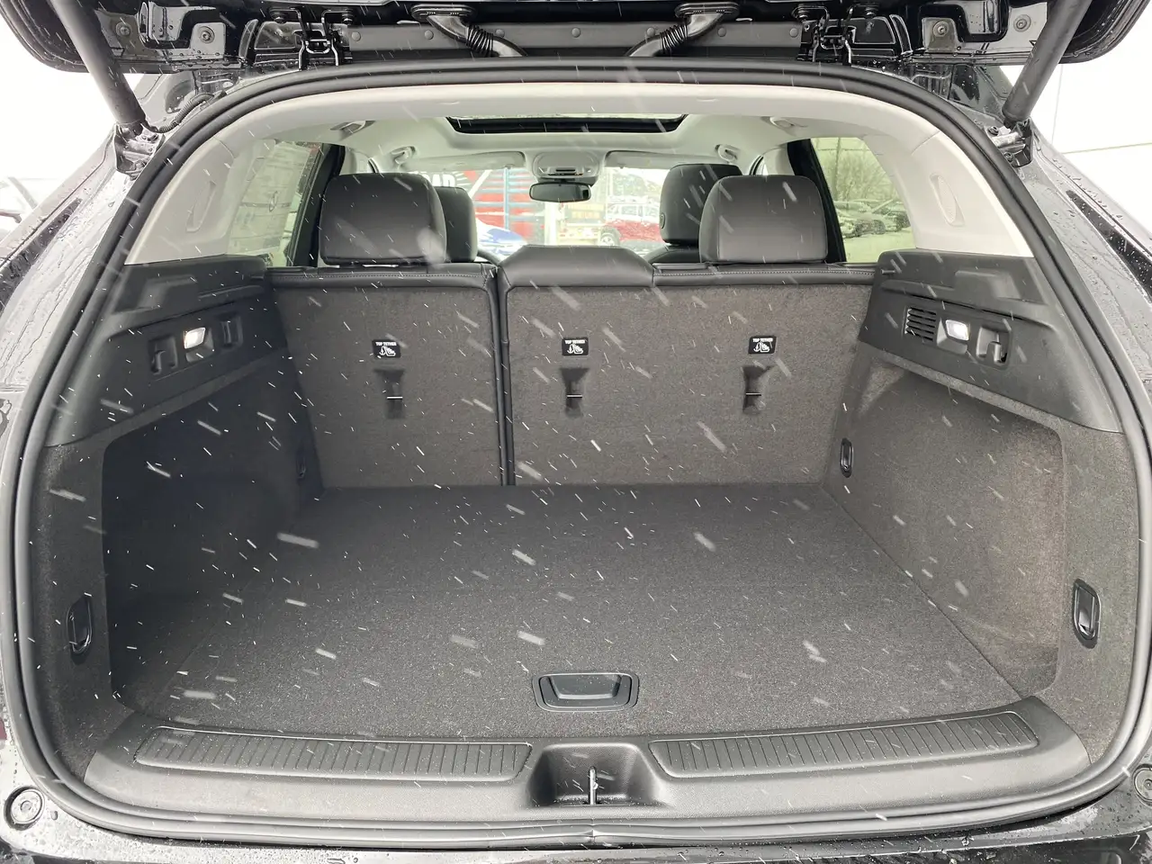 Buick Envision photo Buick Envision