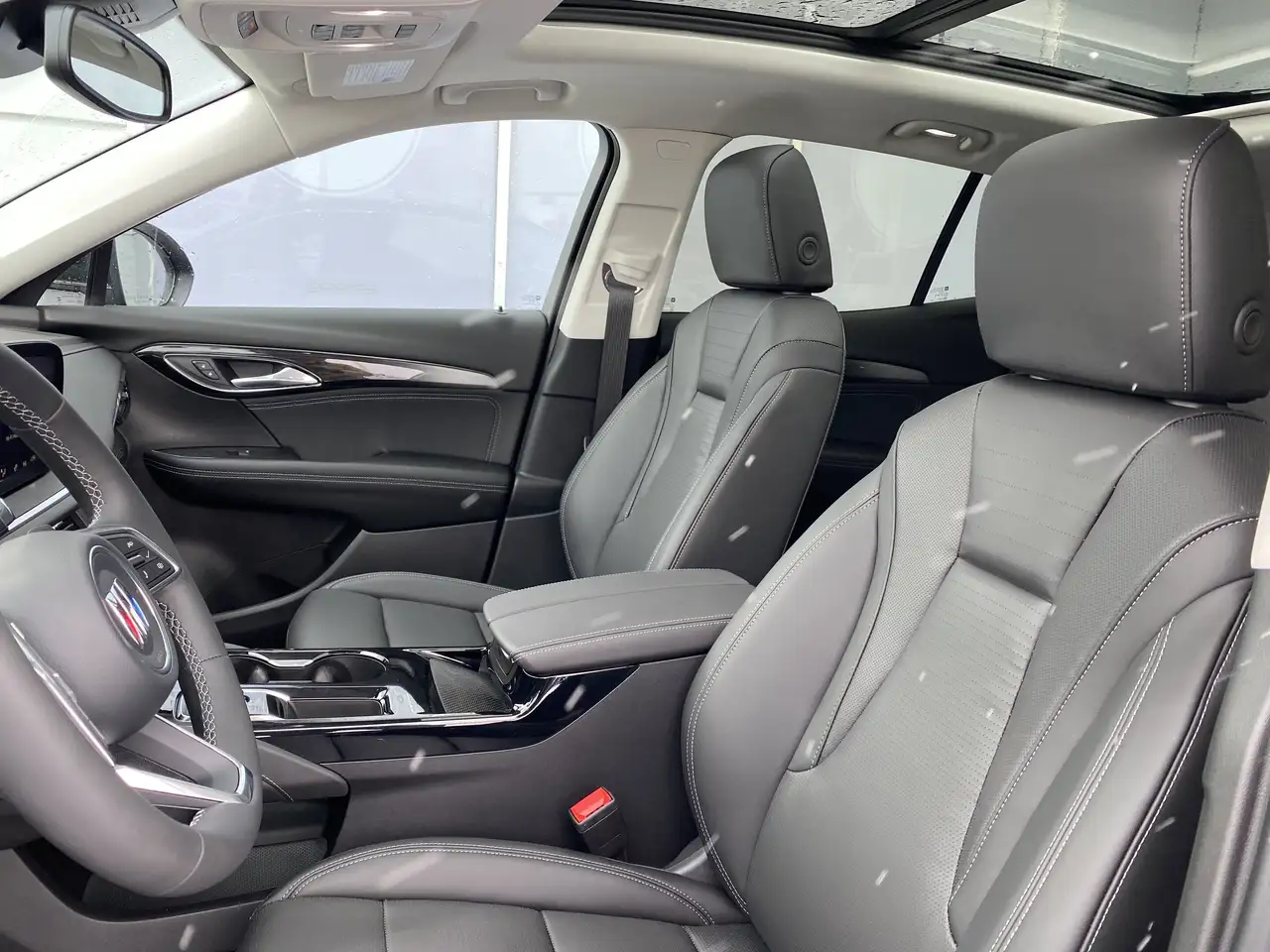 Buick Envision photo Buick Envision