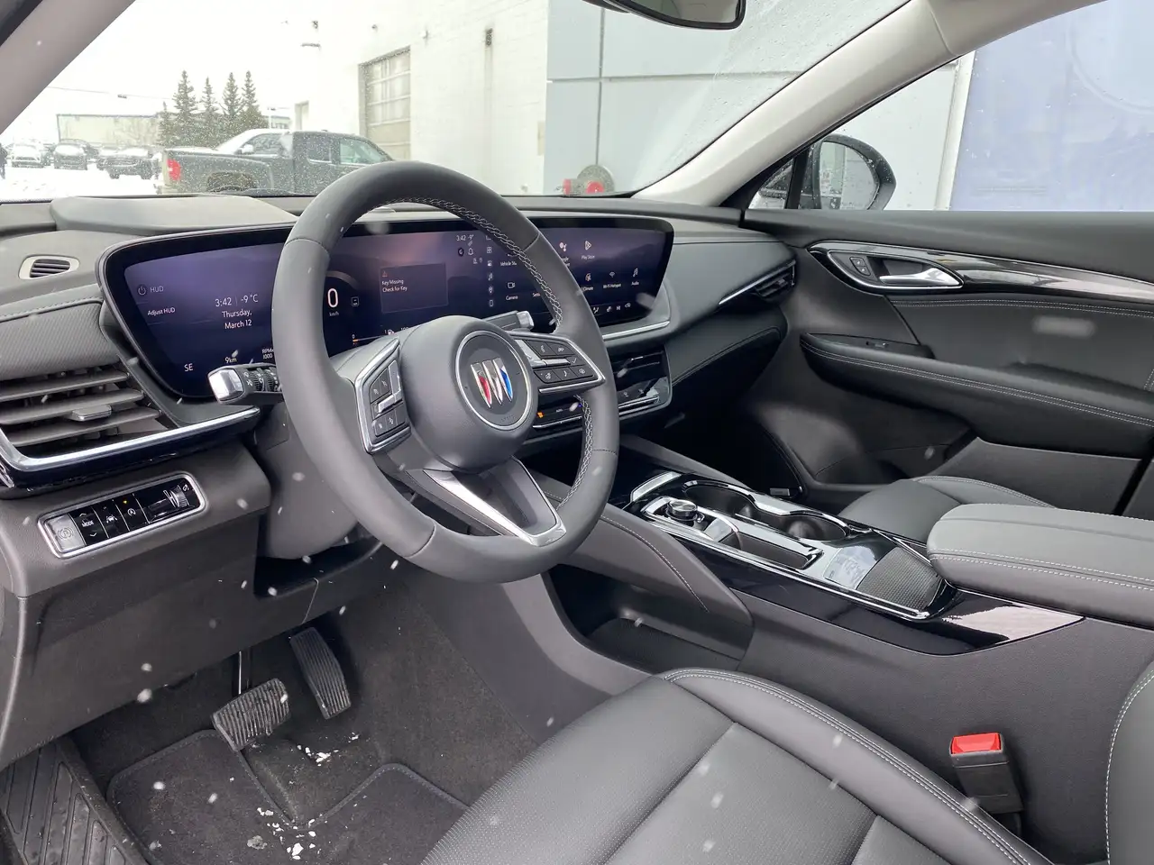 Buick Envision photo Buick Envision