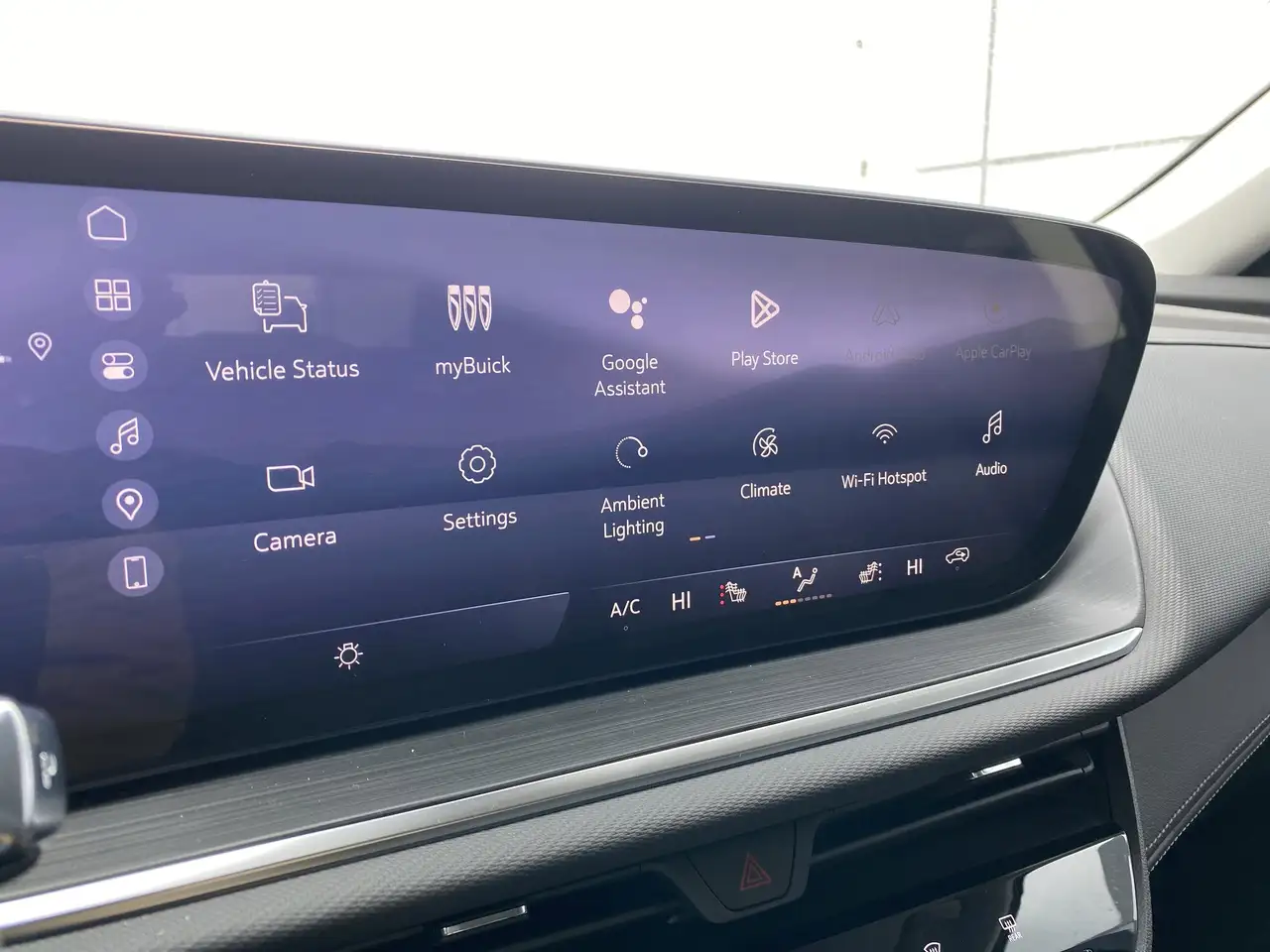 Buick Envision photo Buick Envision