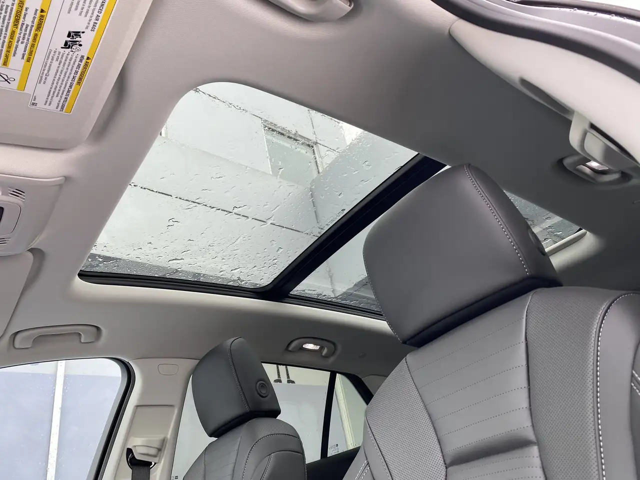 Buick Envision photo Buick Envision