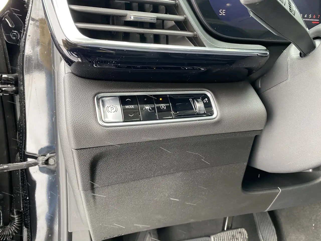 Buick Envision photo Buick Envision